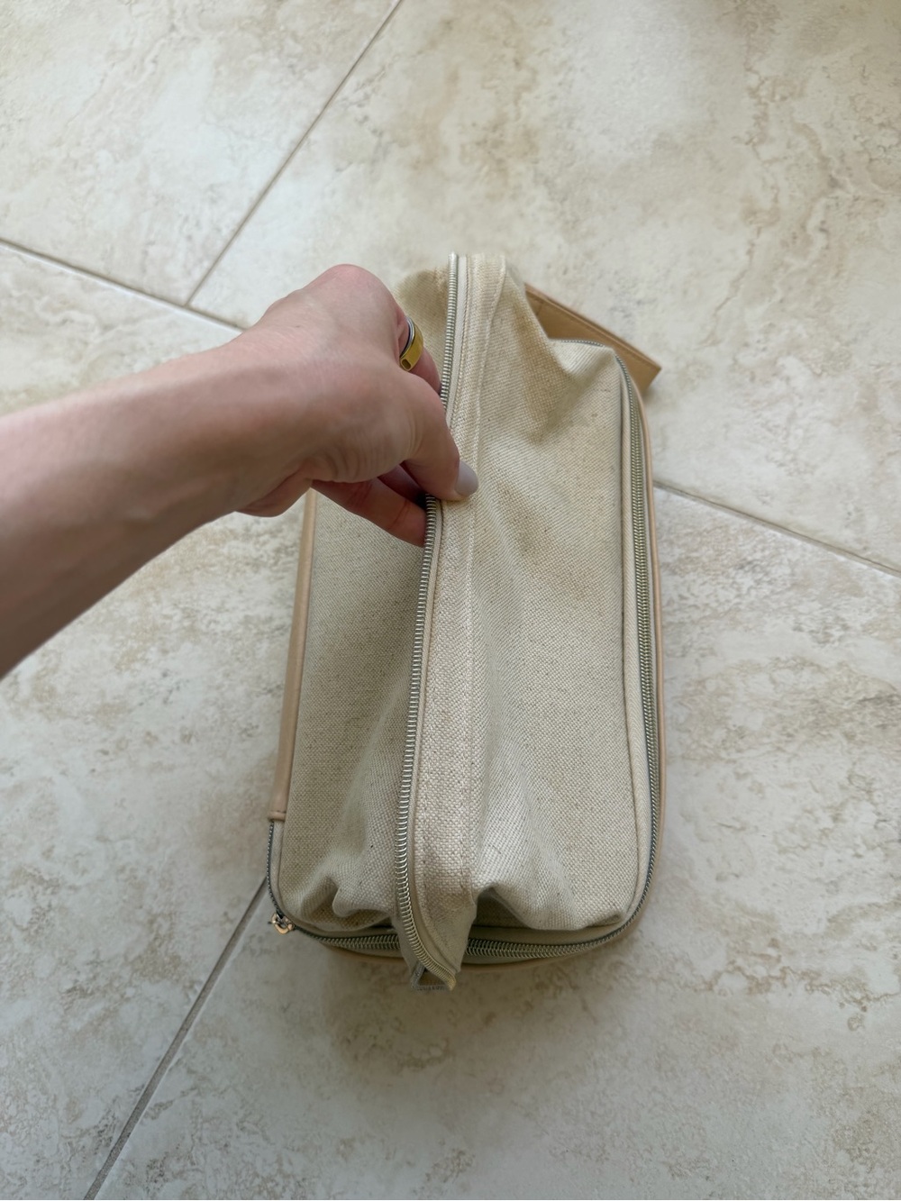 BEIS Dopp Kit Toiletry Bag Makeup Pouch Beige - Picture 7 of 8